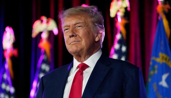 Ще мога ли да взема и моя "скромен“ самолет със златен надпис TRUMP, пише още той Ще мога ли да взема и моя "скромен“ самолет със златен надпис TRUMP, пише още той