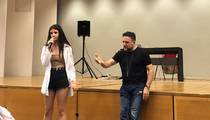 Стефания Горначка бе част от репетиционния мастър клас, воден от маестро Енцо Кампаньоли