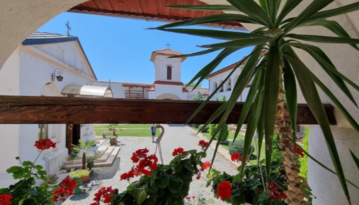 Влашкият владетел, послужил за прототип на Дракула, е изградил манастира през 1461 г.