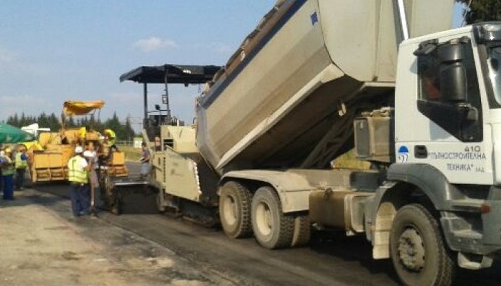 Движението по път I-2 Русе – Варна в участъка Шумен - Ветрино се осъществява на места двупосочно в една лента Движението по път I-2 Русе – Варна в участъка Шумен - Ветрино се осъществява на места двупосочно в една лента