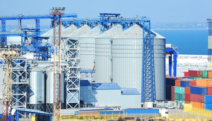 Русия систематично нанася удари срещу силози и складове, посочва вицепремиерът на Украйна