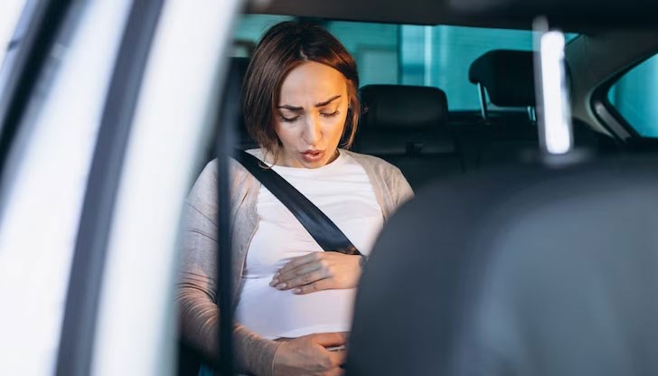 Първото бебе се ражда в колата на семейството