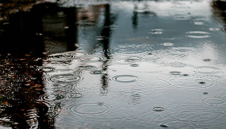 С около градус по-топло ще бъде утре - максималните температури ще са между 28° и 33°