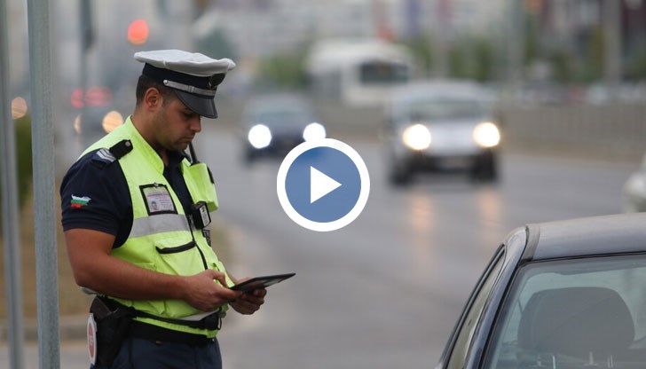 В момента говорим само за доброволно предаване, посочи преподавателят по конституционно право доц. Наталия Киселова