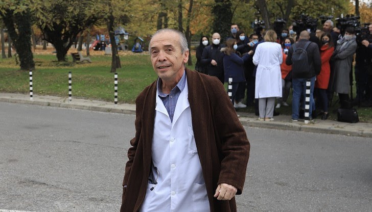 Има риск да се завърнат отдавна забравени болести, коментира доц. Мангъров