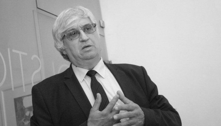 Роднини и приятели ще го изпратят в църквата "Света София" от 12:00 часа