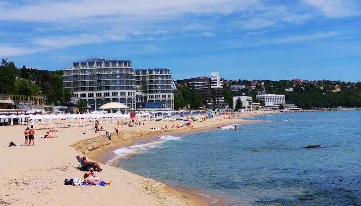 Тази година намаленията няма да са драстични, защото самият сезон стартира с по-ниски цени, коментира Веселин Налбантов Тази година намаленията няма да са драстични, защото самият сезон стартира с по-ниски цени, коментира Веселин Налбантов