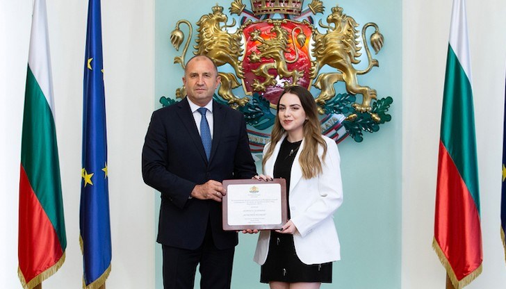 Изключителното представяне на Нургюл Салимова е успех за цяла България, заяви Румен Радев