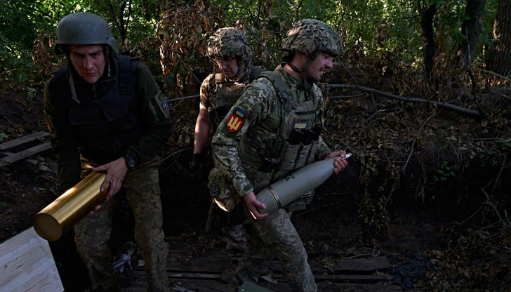 Украинските власти въведоха извънредно положение на 24 февруари 2022 г., в същия ден, в който започна нападението на Русия над страната