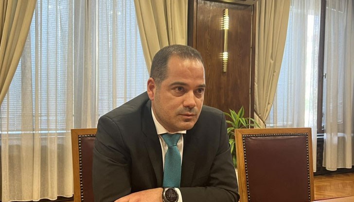 Калин Стоянов се е срещал с еврокомисаря за вътрешните работи и с министъра на миграцията на Нидерландия