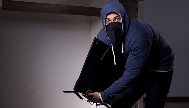 37-годишният мъж откраднал телевизора от местността "Сухия кладенец"