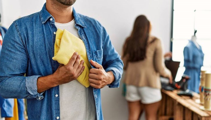 Апашите са извършили шест кражби от магазин "H&M"