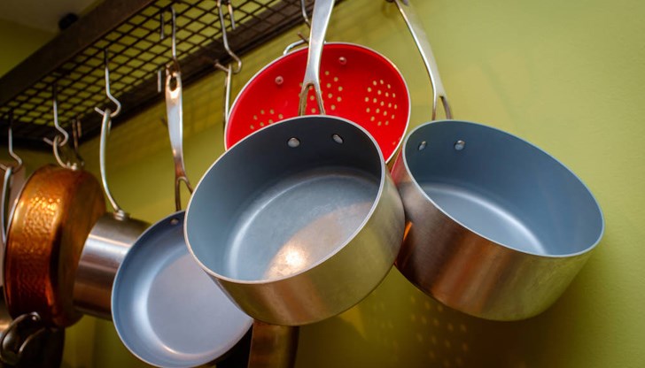 Малко хора мислят за това, но кухнята е едно от най-опасните места във всеки дом Малко хора мислят за това, но кухнята е едно от най-опасните места във всеки дом