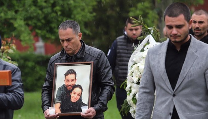 Двойката бе убита на пешеходна пътека в София