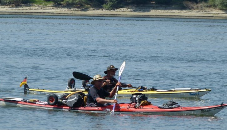 Организаторите на регатата са избрали за акостиране и престой местността Стълпище край село Мечка Организаторите на регатата са избрали за акостиране и престой местността Стълпище край село Мечка