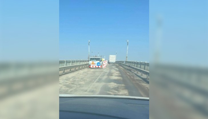 Движението на този етап се осъществява само в едната лента Движението на този етап се осъществява само в едната лента