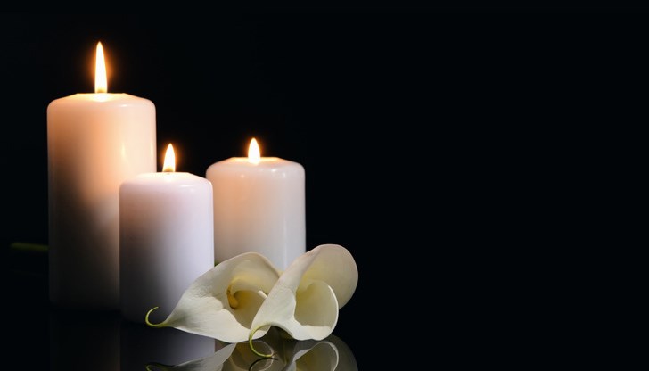 Ден на траур в знак на съпричастност към трагичната смърт на тримата млади хора, които загинаха в катастрофа