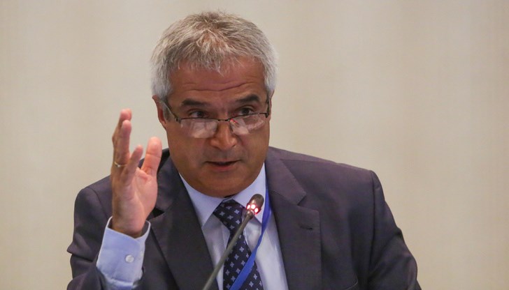 Министърът подчерта и възможността енергийният пазар да бъде дестабилизиран от продължаваща война в Украйна Министърът подчерта и възможността енергийният пазар да бъде дестабилизиран от продължаваща война в Украйна