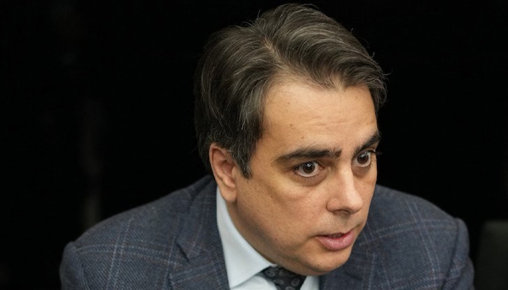 Спомняте ли си как Асен Василев призова "Бедните да го духат"? Спомняте ли си как Асен Василев призова "Бедните да го духат"?