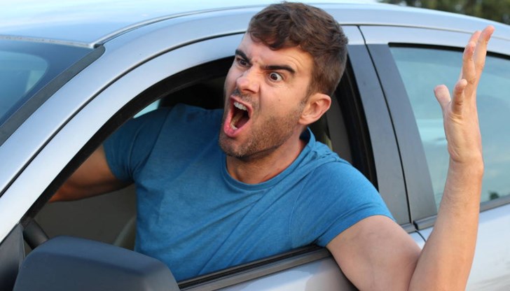 Псувните, богохулствата, попържните, ругатните са форма на емоционално освобождаване, което осигурява облекчение