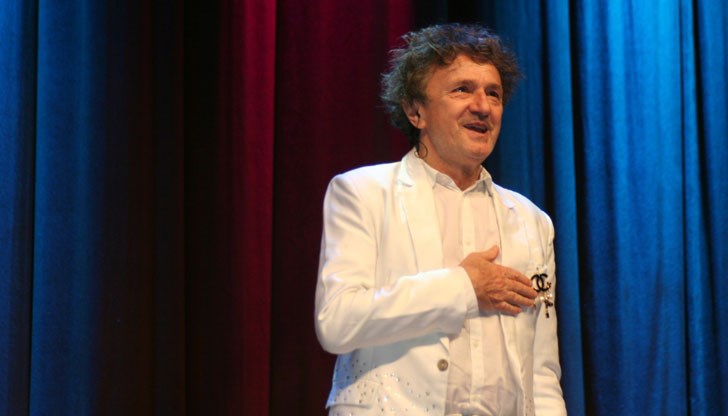 Музикантът заяви, че е разочарован от това решение на молдовските власти и че все още не е получил никакви официални обяснения Музикантът заяви, че е разочарован от това решение на молдовските власти и че все още не е получил никакви официални обяснения