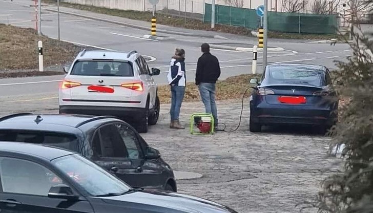 Електрически автомобил се зарежда с дизелов генератор