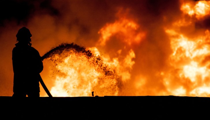 Огнището се е възпламенило се към около 4:00 ч. сутринта над село Изворище
