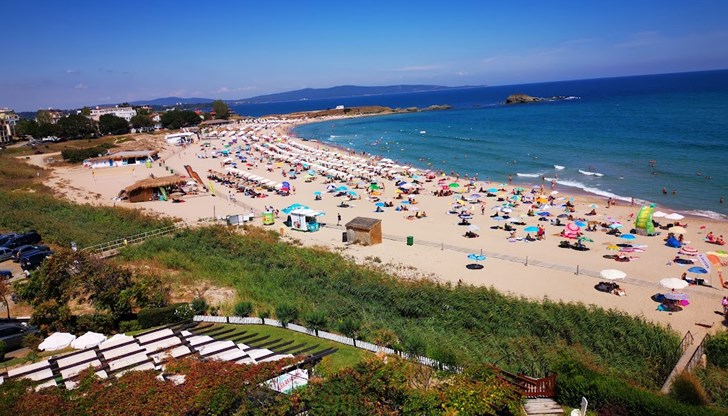 Всеки сезон се сблъскваме и с агресивни туристи, които налитат на бой, когато им се каже, че не може да влязат в морето Всеки сезон се сблъскваме и с агресивни туристи, които налитат на бой, когато им се каже, че не може да влязат в морето