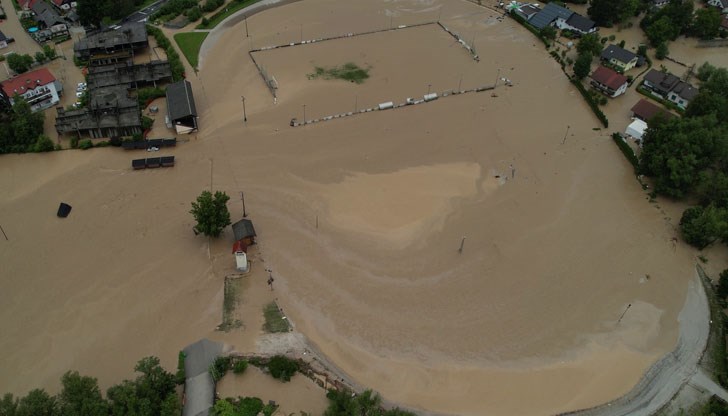 Поройни дъждове предизвикаха наводнения и нанесоха щети в Централна Европа
