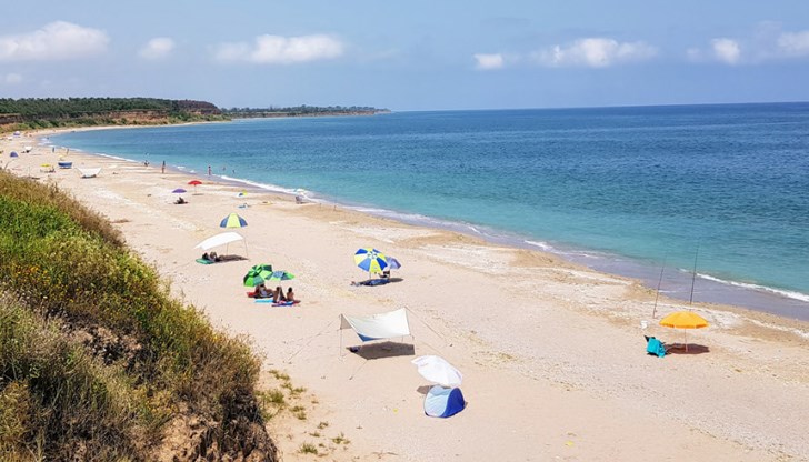 Започна да бърка в огъня с ръце и да хвърля клоните по нас. След това извади пистолет, разказва Виченцио Николае