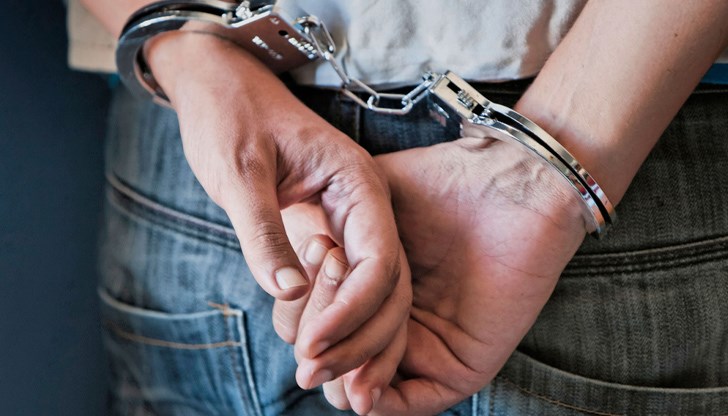 Деянието е извършено в условията на домашно насилие