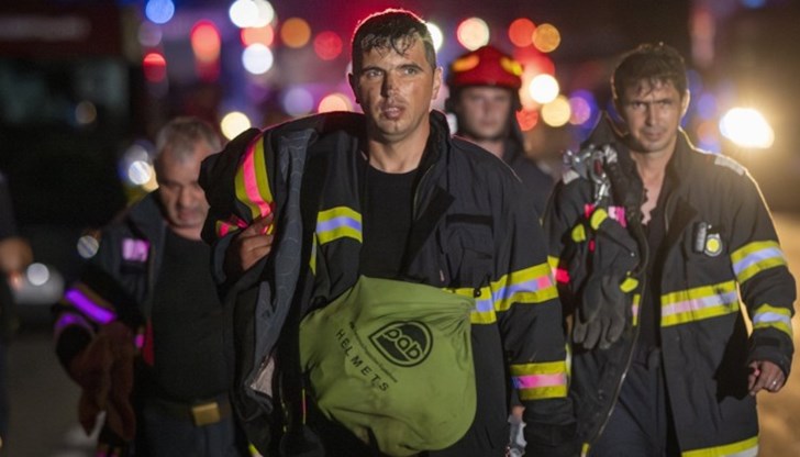 Двама от пострадалите огнеборци вече са стабилизирани в Белгия