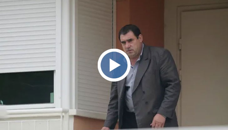 И държавата, и службите спят - не знаят кой кое и кой какво прави, смята Огнян Петров