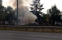 Кола се запали на столичния булевард "Цариградско шосе"