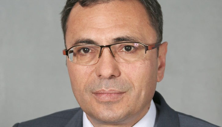 Той е издигнат от коалиция „България на регионите” (ВМРО – БНД)