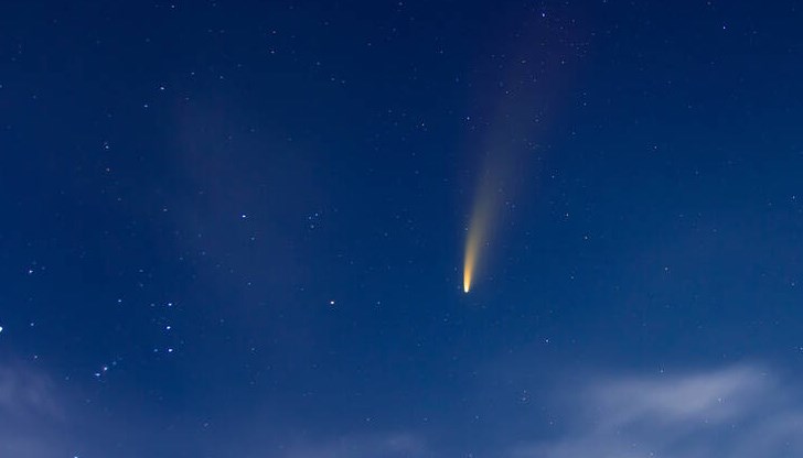 Явлението озари небето с ярка светлина, изплаши хиляди хора преди да падне