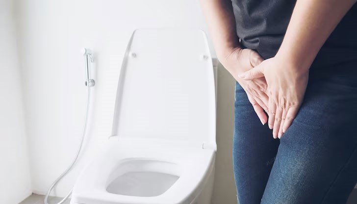 Природните средства могат да допълнят медицинското лечение и да насърчат цялостното здраве на пикочните пътища