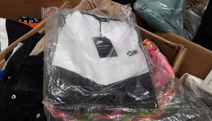 Щателни митнически проверки в района на ГКПП Дунав мост - Русе Щателни митнически проверки в района на ГКПП Дунав мост - Русе