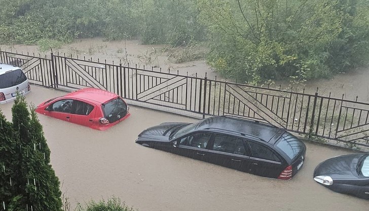 Директорът на ОДМВР Бургас: Няма сигнали за бедстващи хора, минава се към разчистване на инфраструктурата