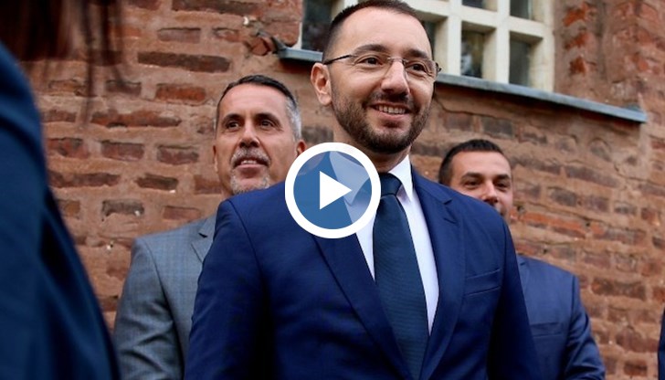Остри изказвания в кулоарите на парламента за кандидата на ГЕРБ за кмет на София