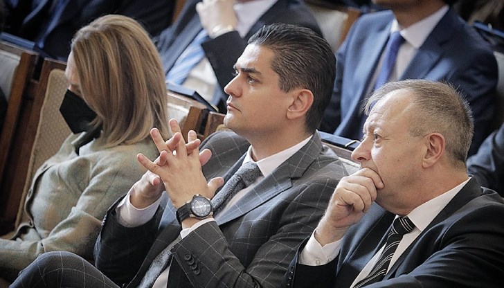 Радостин Василев ще отговаря за опит за принуда Радостин Василев ще отговаря за опит за принуда