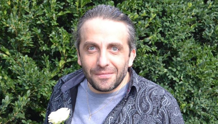 В моноспектакъла "Нашенец" актьорът ще се превъплъти в различни герои по произведения на хумориста Чудомир