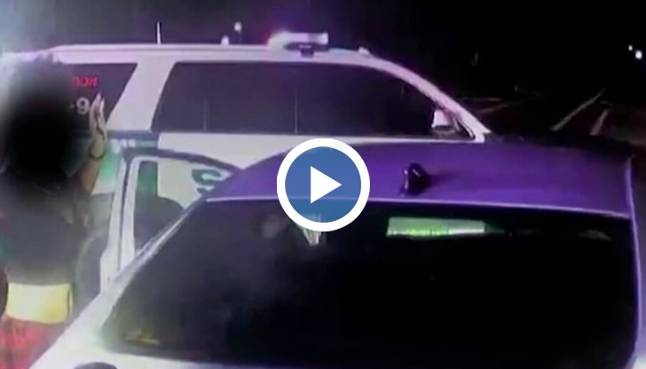 Полицаите, които спрели автомобила за проверка, били в шок