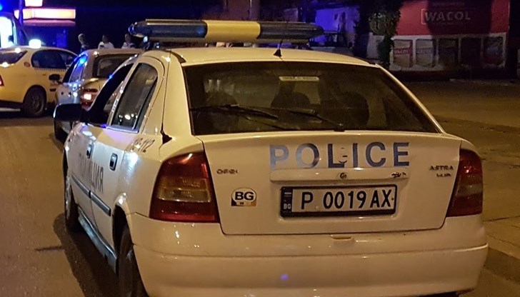 Пътни полицаи направиха проверка на лек автомобил "БМВ" с русенска регистрация