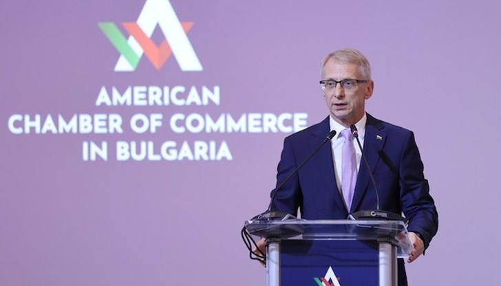 Премиерът отбеляза, че всички действия на правителството са насочени към постигането на три цели Премиерът отбеляза, че всички действия на правителството са насочени към постигането на три цели