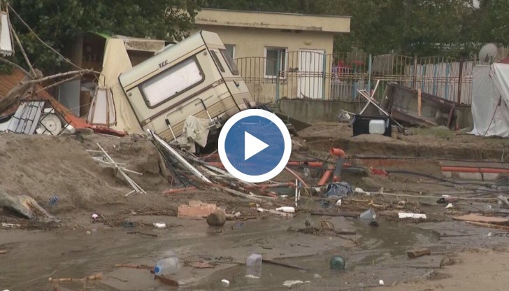 Картината беше покъртителна, разказа музикантът от група „Акага“