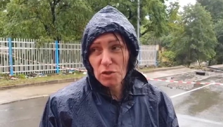 Очевидци на бедствието разказват за хора, завлечени от водата