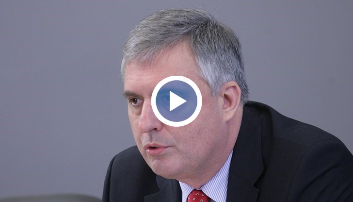 Няма никакво основание България да сменя националния си празник