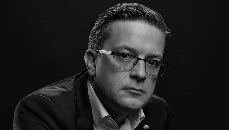 Предложението за рокадата след оставката на Рашидов идва от Десислава Атанасова Предложението за рокадата след оставката на Рашидов идва от Десислава Атанасова