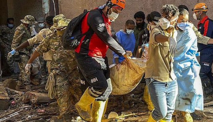 10 100 души са обявени за издирване